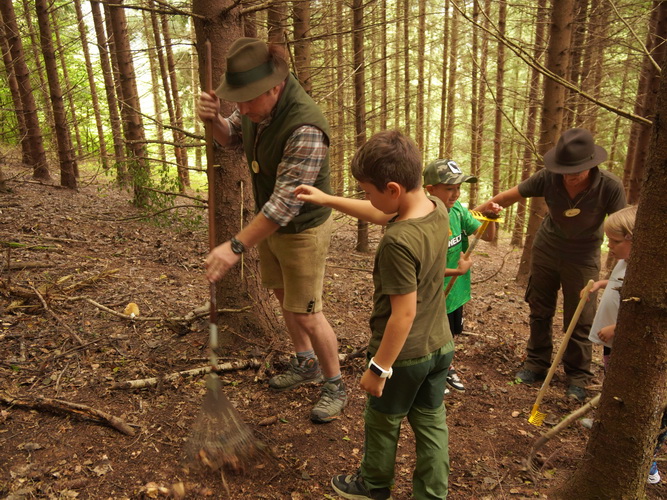 2023.08.01   005   Wald  Und Jagderlebnistag Mit Den Ferienkindern In Anger