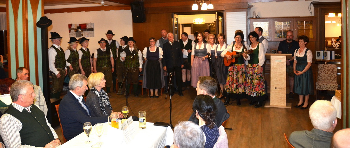 2025.04.11   0008   Musikalischer Liederabend Anger